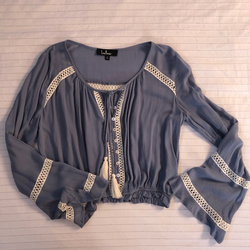 Lulu’s Simpler Times Bell-sleeve Cinched Top